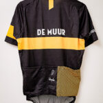 Rapha x De Muur – Wielerset Jersey + Sokken + Cap